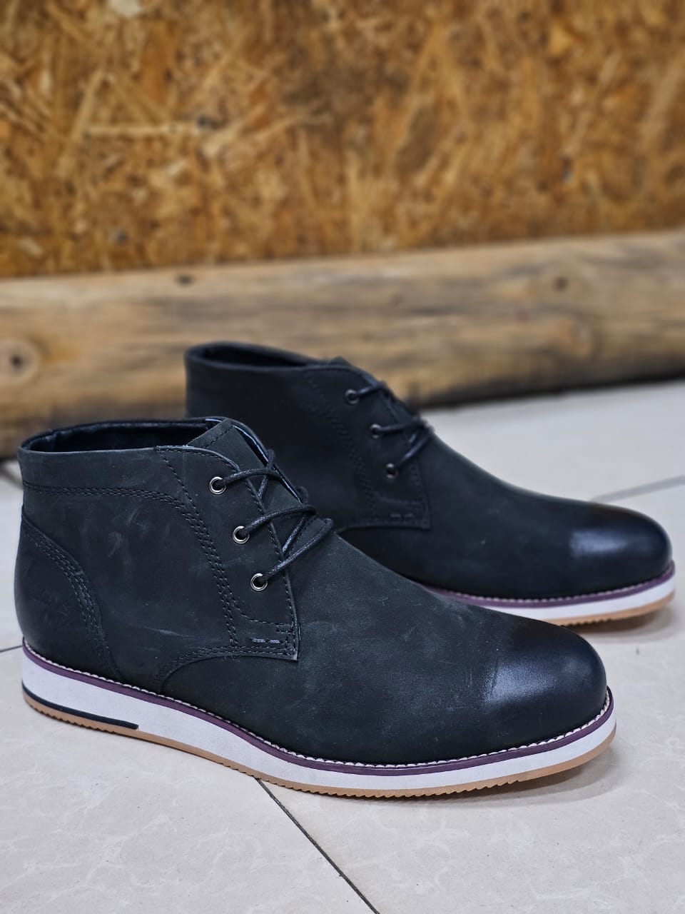 Clarks Men Leather Boots Image 4